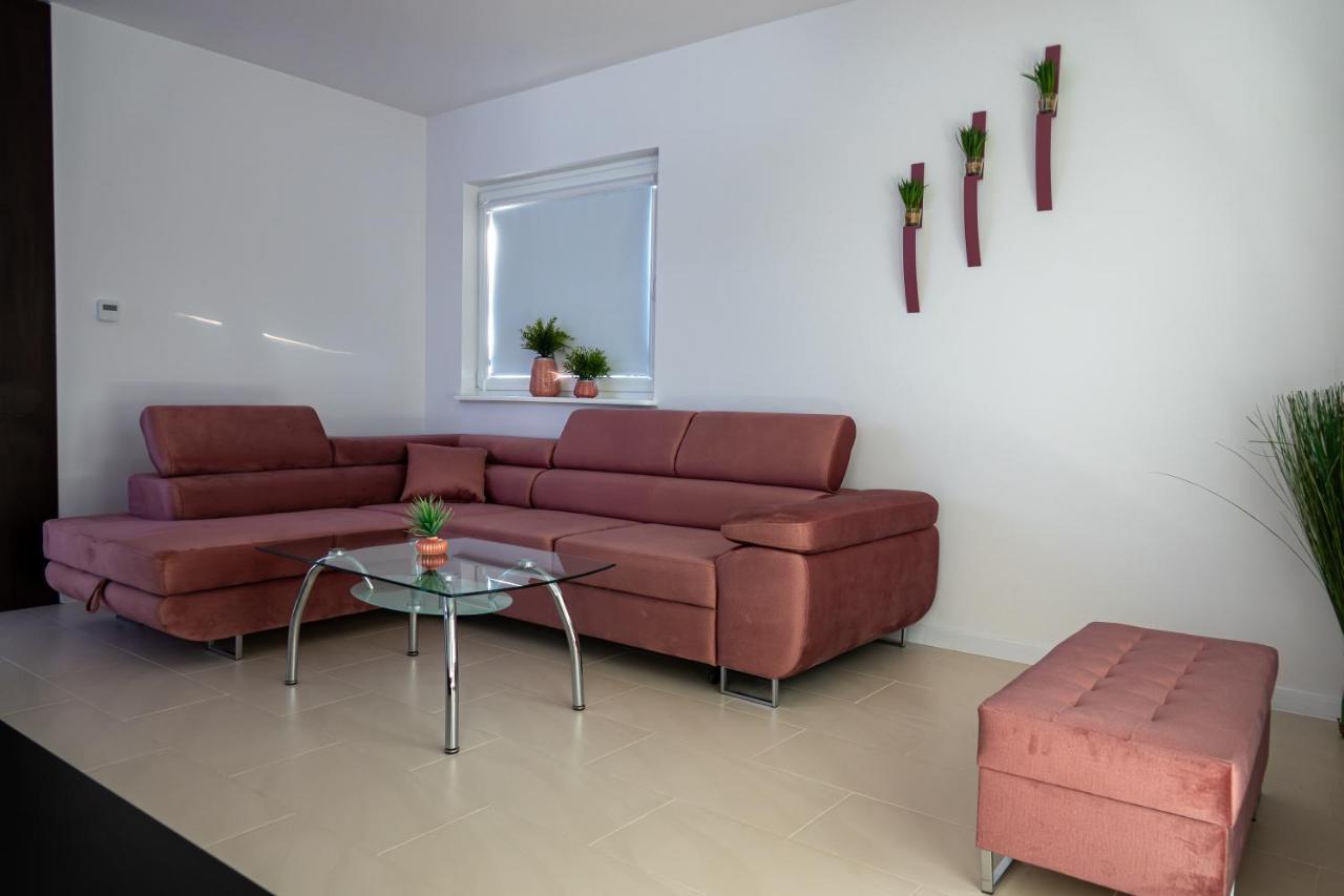 Apartament Przy Parku Z Duzym Tarasem ,Prywatny Parking Apartment Swinoujscie Exterior photo